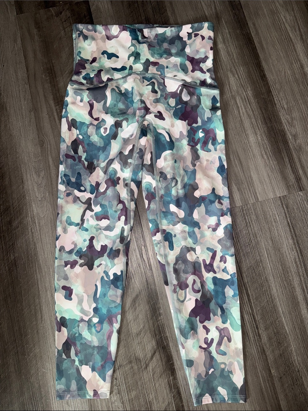 SPANX Booty Boost Active Printed 7/8 Leggings medium painted camo women’s gym